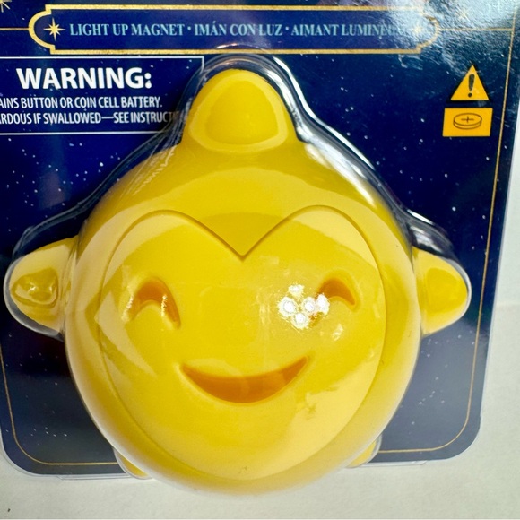NWT. Disney Parks Wish Movie Star Light-Up Magnet - Picture 2 of 8